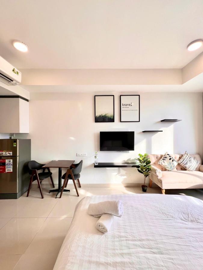 Spacious Saigon - Infinity Pool In Rivergate โฮจิมินห์ซิตี้ ภายนอก รูปภาพ